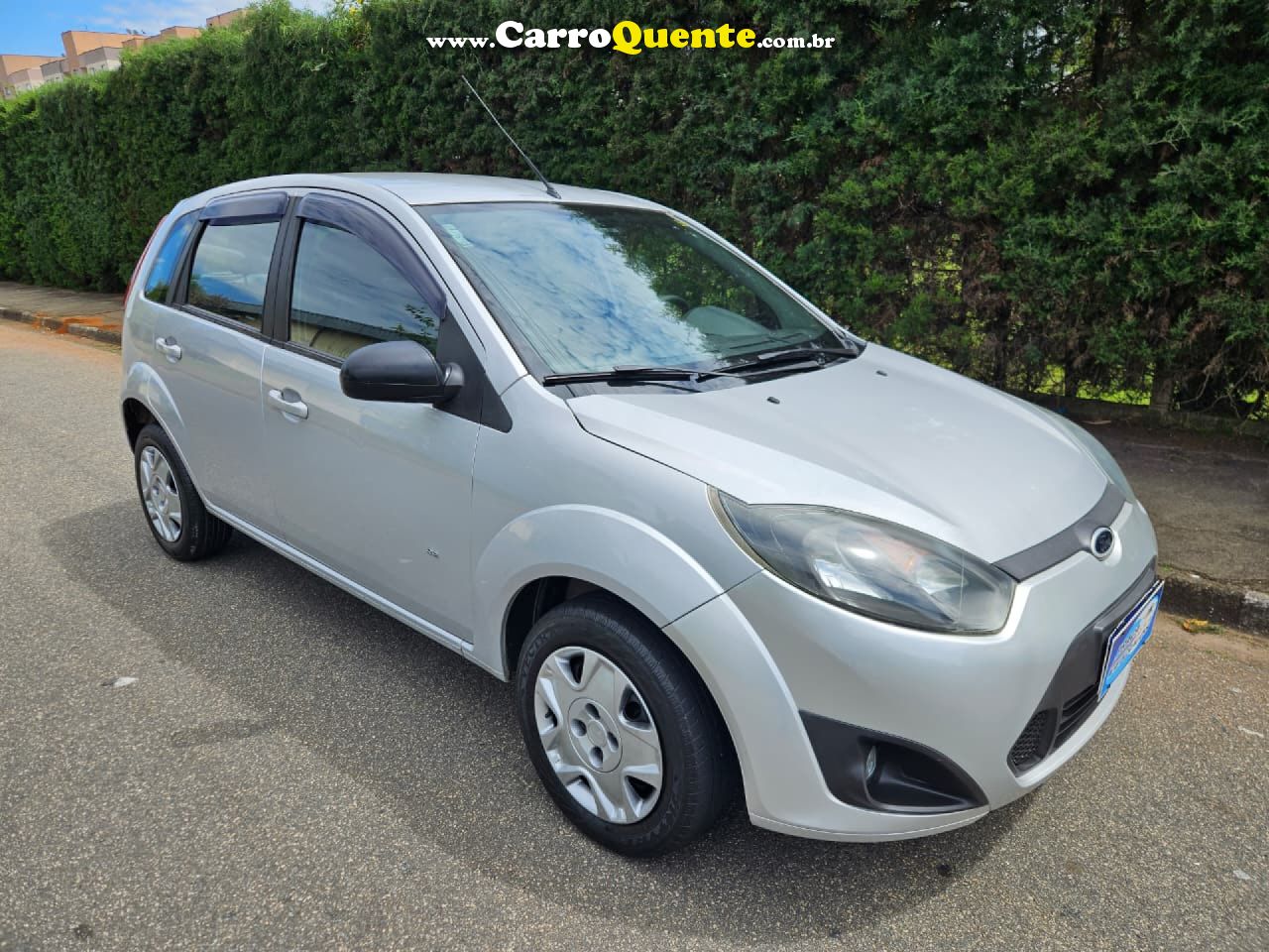 FORD   FIESTA SE 1.0 8V FLEX 5P   PRATA 2014 1.0 FLEX - Loja