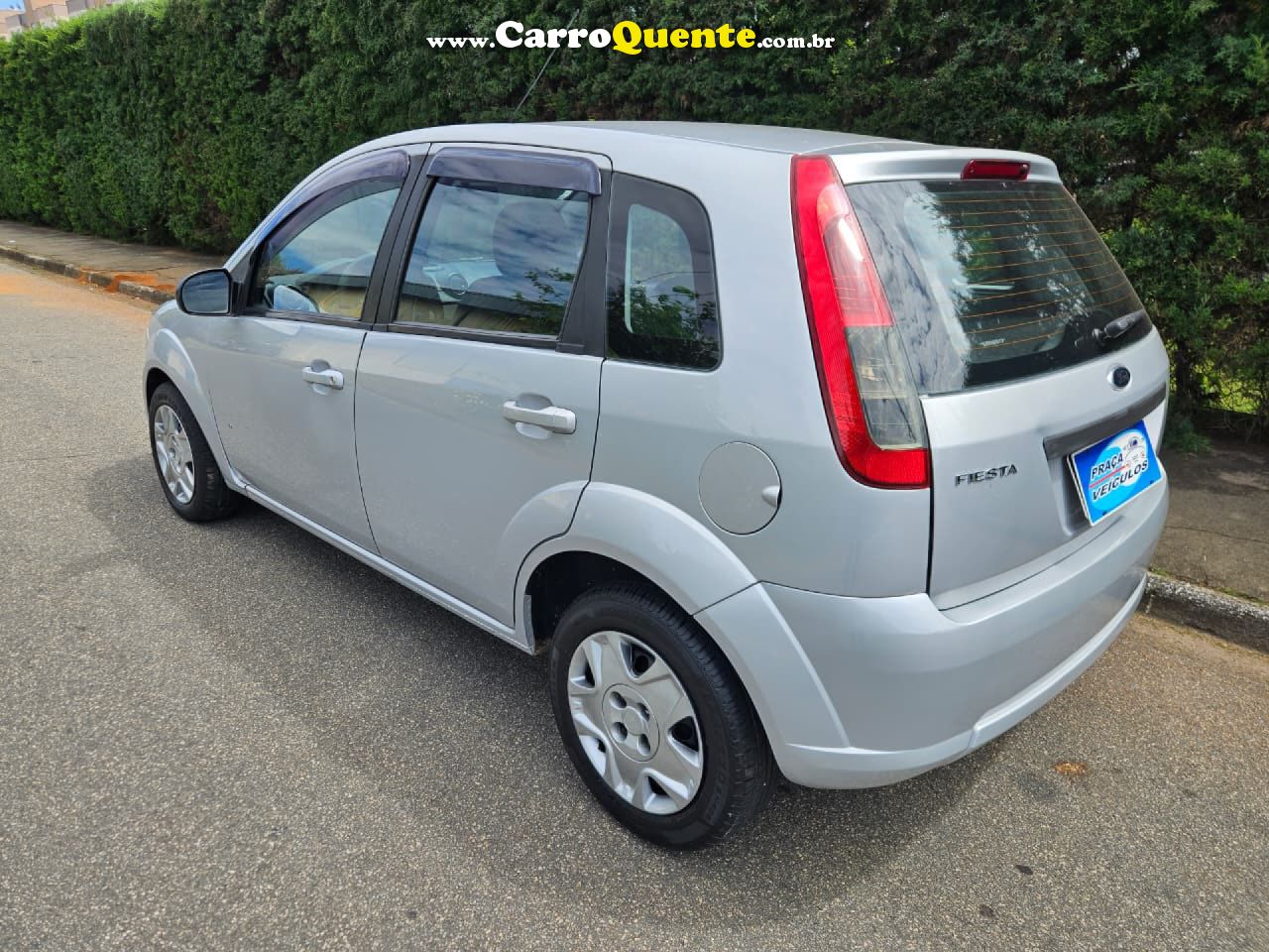 FORD   FIESTA SE 1.0 8V FLEX 5P   PRATA 2014 1.0 FLEX - Loja