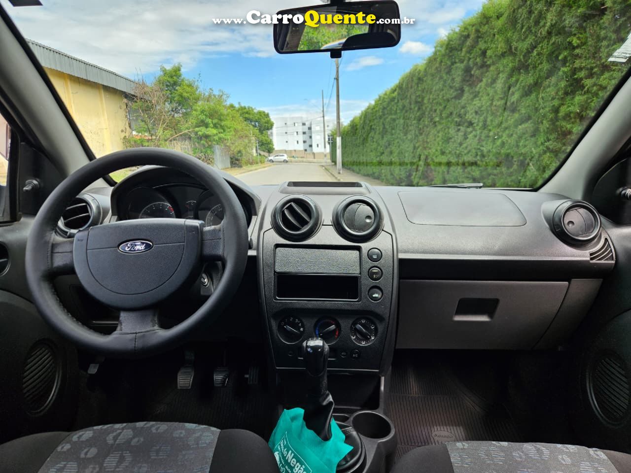 FORD   FIESTA SE 1.0 8V FLEX 5P   PRATA 2014 1.0 FLEX - Loja