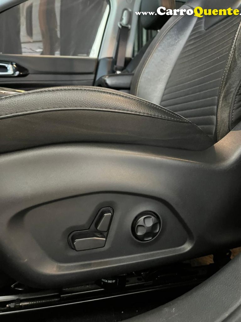 JEEP   COMMANDER LIMITED T270 1.3 TB FLEX AUT.   BRANCO 2023 1.3 FLEX - Loja