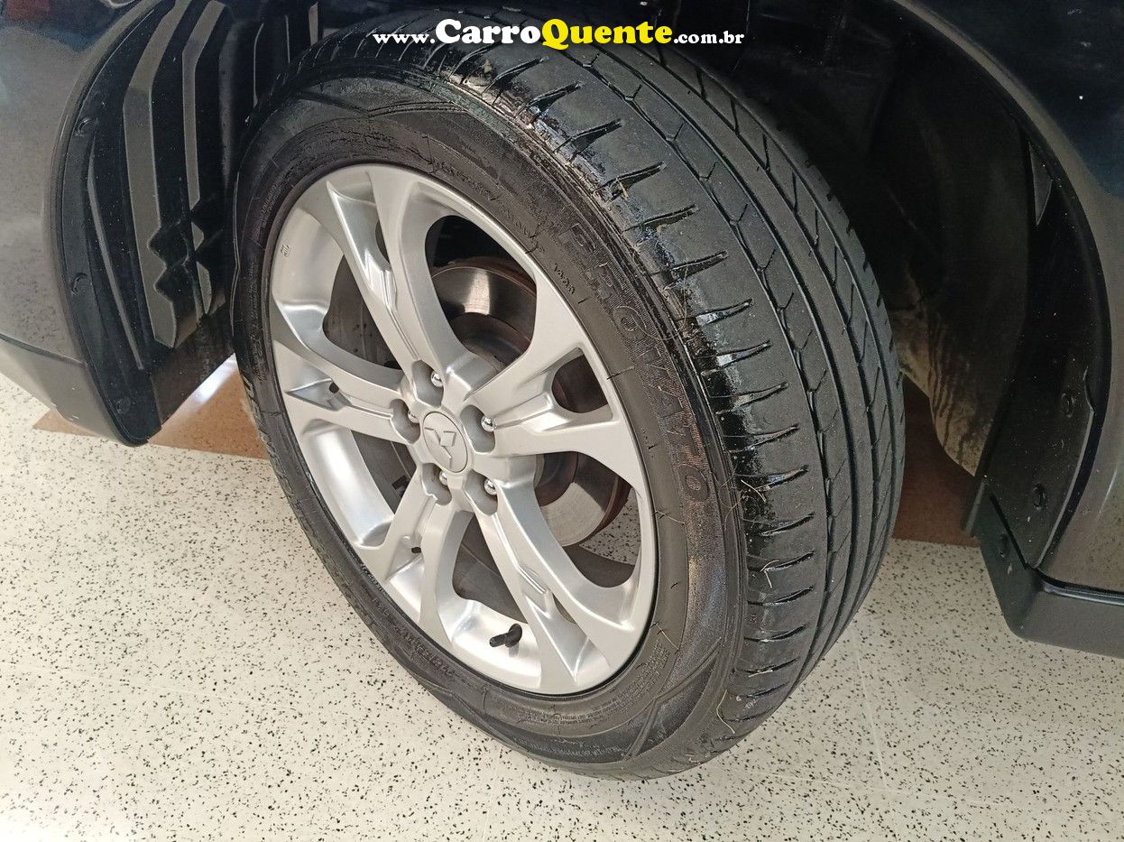 MITSUBISHI OUTLANDER 3.0 GT 4X4 V6 24V 2015 - Loja