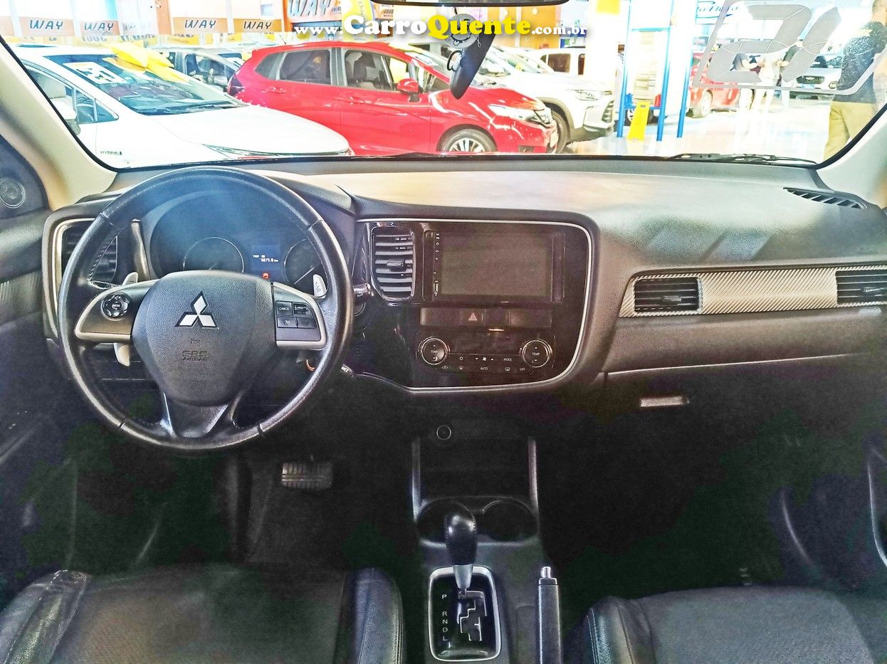 MITSUBISHI OUTLANDER 3.0 GT 4X4 V6 24V 2015 - Loja