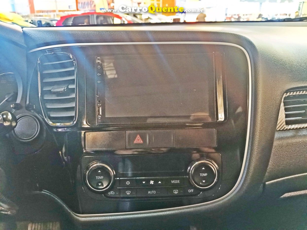 MITSUBISHI OUTLANDER 3.0 GT 4X4 V6 24V 2015 - Loja