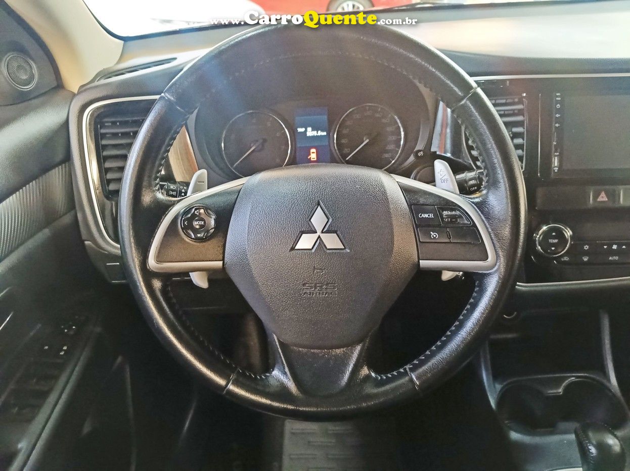 MITSUBISHI OUTLANDER 3.0 GT 4X4 V6 24V 2015 - Loja