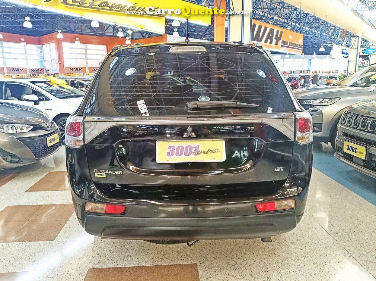 MITSUBISHI OUTLANDER 3.0 GT 4X4 V6 24V 2015 - Loja
