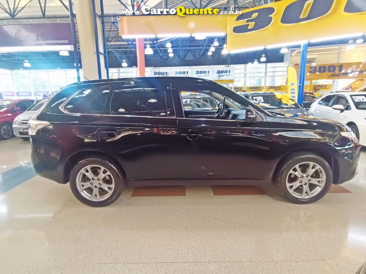 MITSUBISHI OUTLANDER 3.0 GT 4X4 V6 24V 2015 - Loja