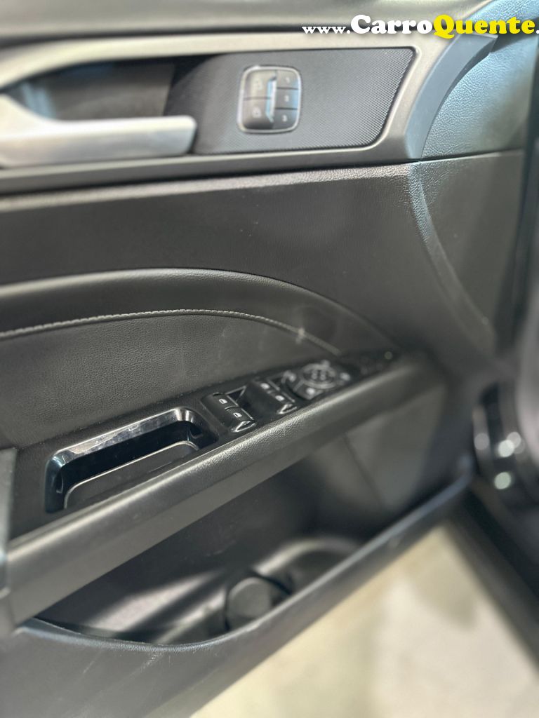FORD   FUSION TITANIUM HYBRID 2.0 145CV AUT.   PRETO 2016 2.0 GASOLINA E ELÉTRICO - Loja