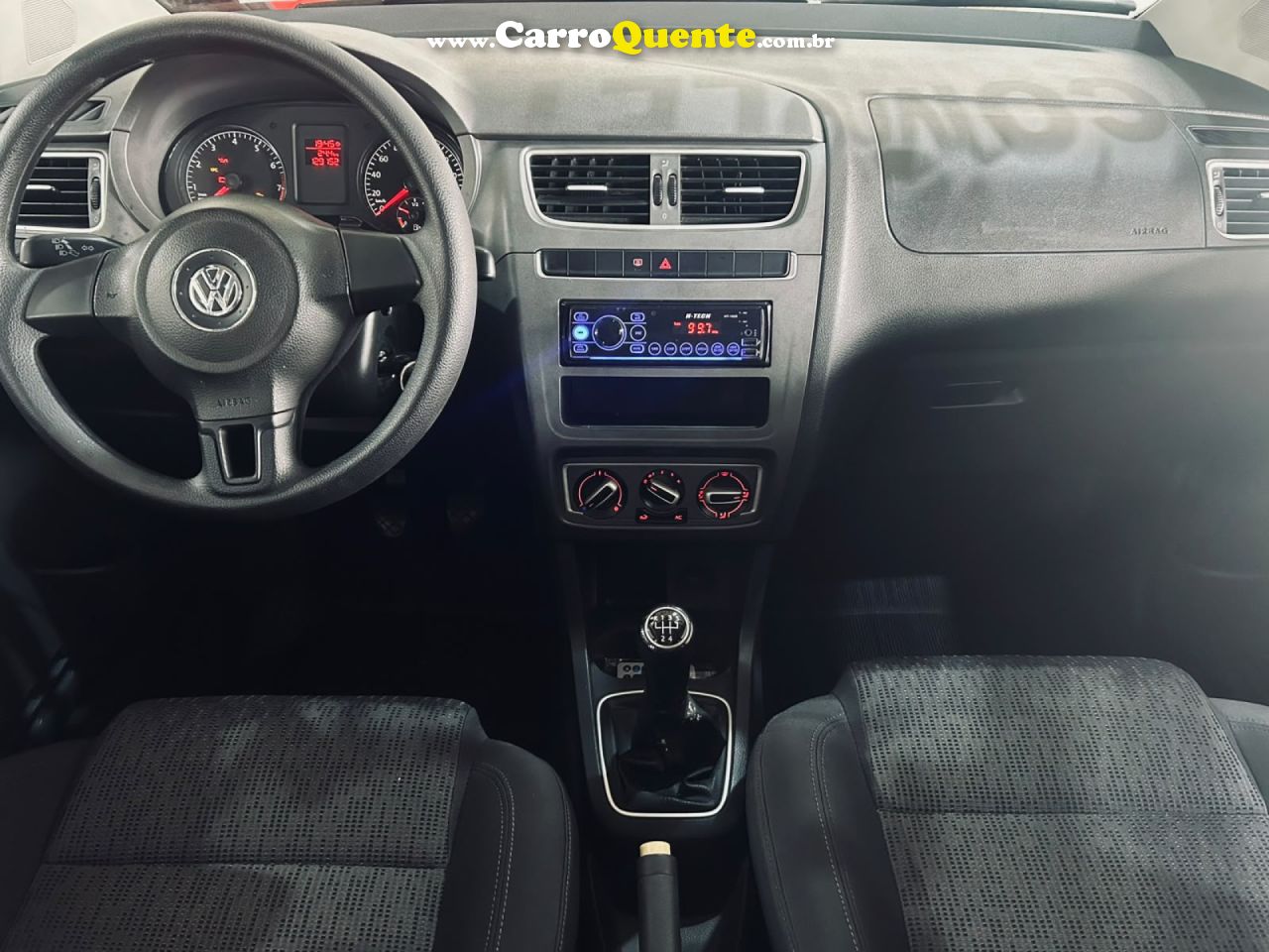 VOLKSWAGEN   FOX TRENDLINE 1.0 FLEX 8V 5P   PRETO 2014 1.0 FLEX - Loja