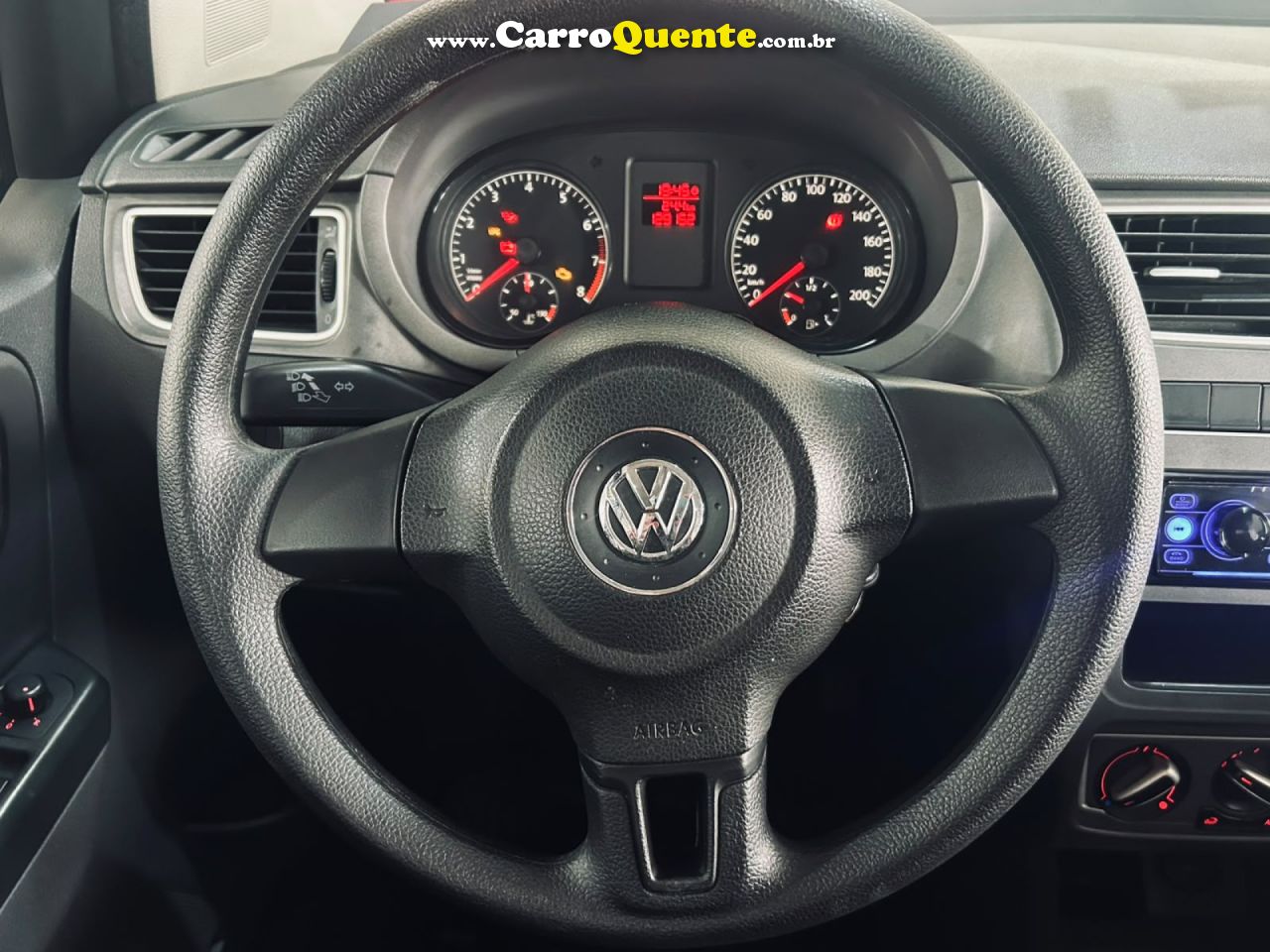 VOLKSWAGEN   FOX TRENDLINE 1.0 FLEX 8V 5P   PRETO 2014 1.0 FLEX - Loja