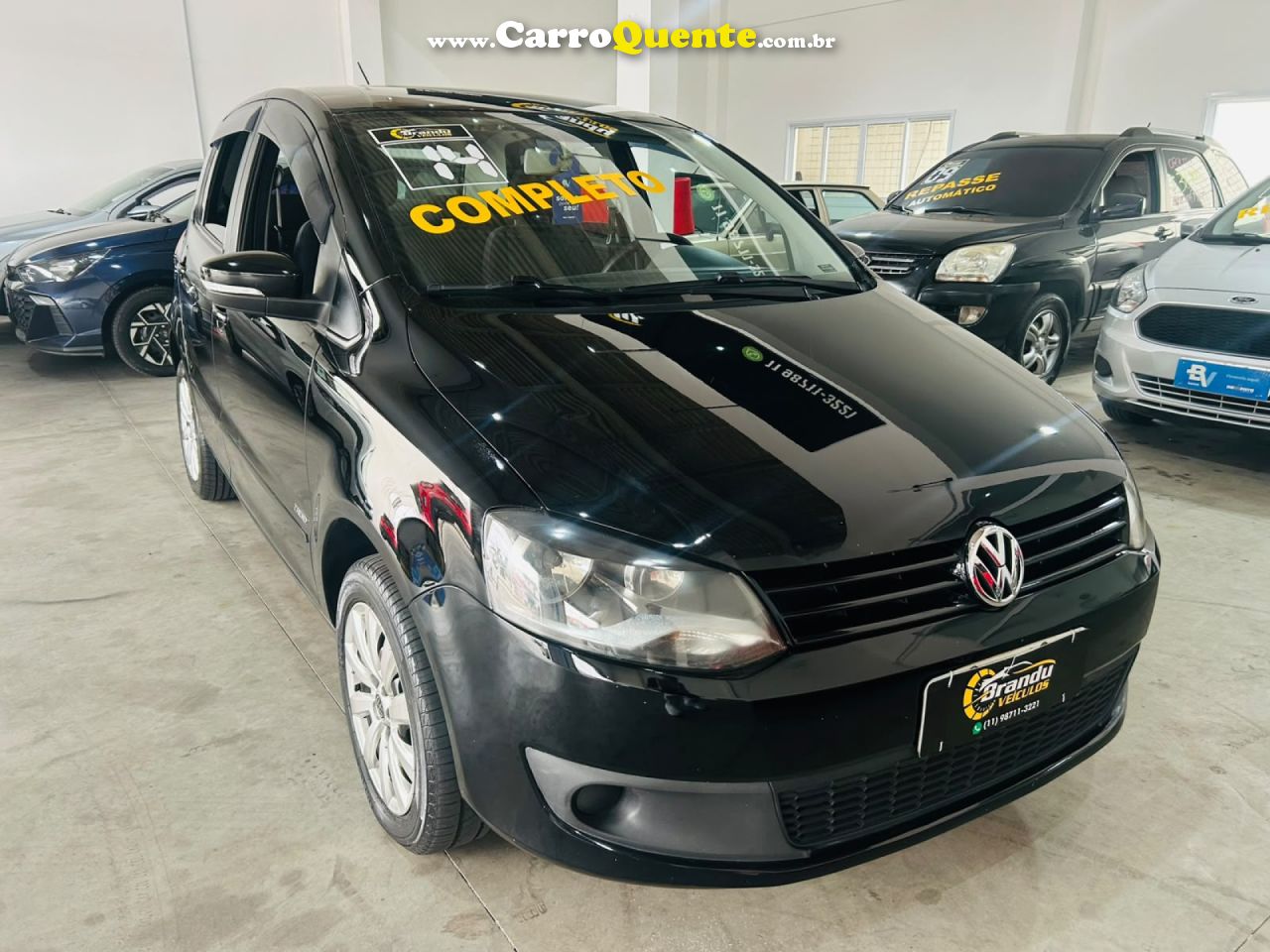 VOLKSWAGEN   FOX TRENDLINE 1.0 FLEX 8V 5P   PRETO 2014 1.0 FLEX - Loja