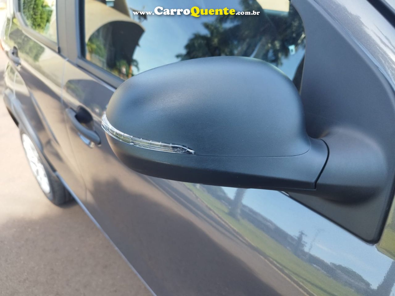 FIAT   MOBI LIKE 1.0 FIRE FLEX 5P.   CINZA 2025 1.0 FLEX - Loja