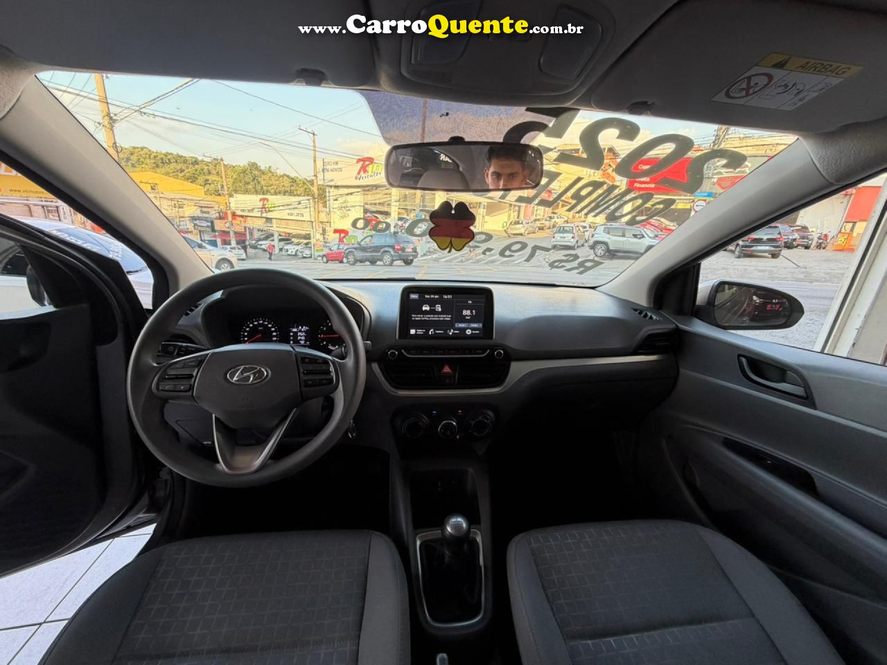 HYUNDAI   HB20S C.PLUSC.STYLE1.0 FLEX 12V MEC. 4P   PRATA 2025 1.0 FLEX - Loja