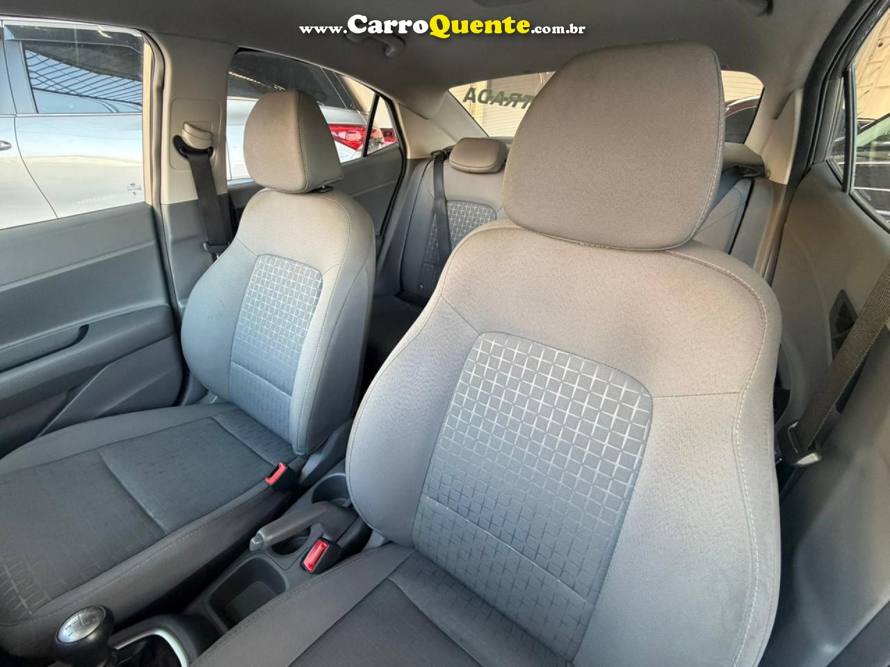 HYUNDAI   HB20S C.PLUSC.STYLE1.0 FLEX 12V MEC. 4P   PRATA 2025 1.0 FLEX - Loja