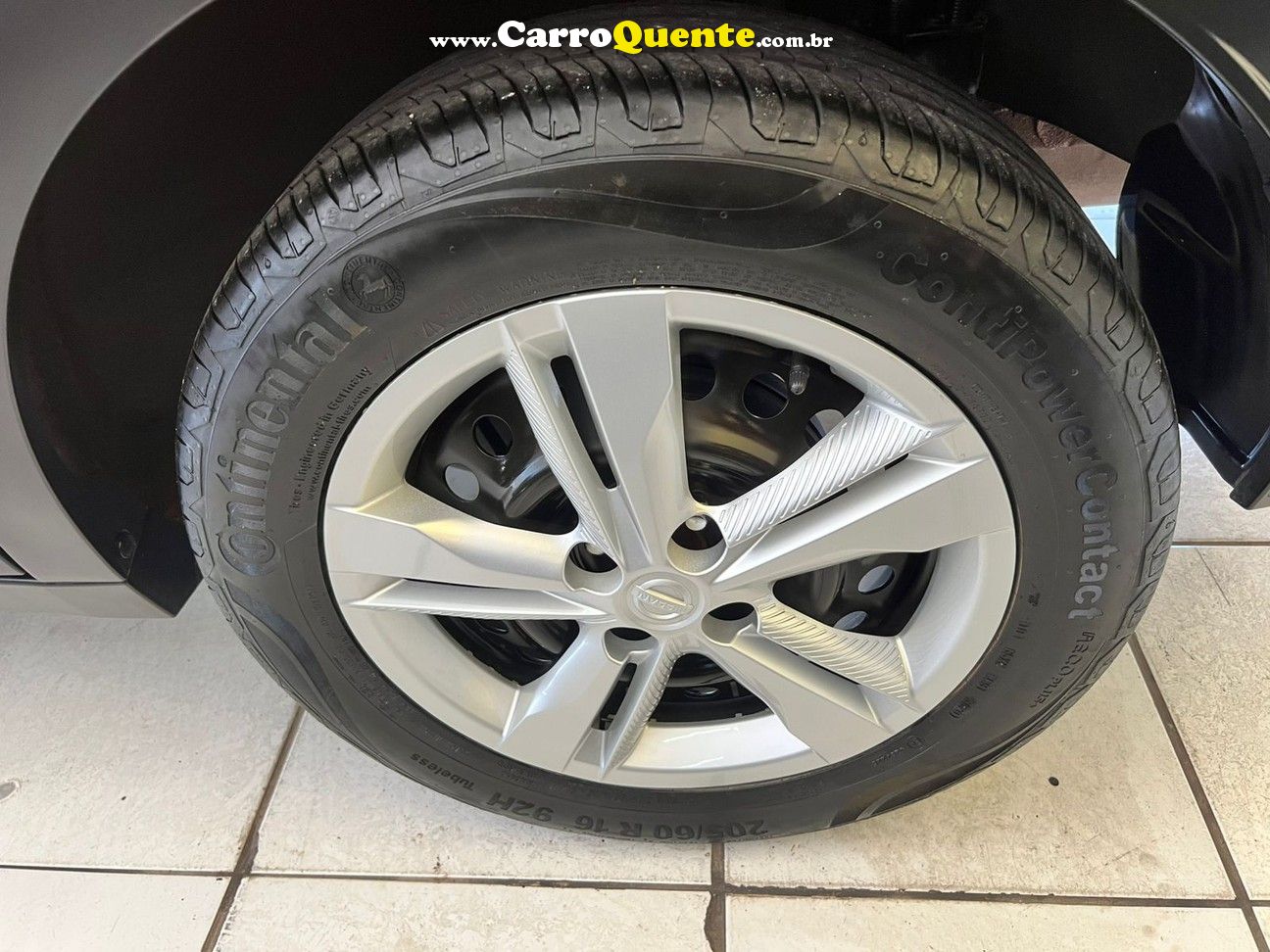 NISSAN KICKS 2021 - Loja