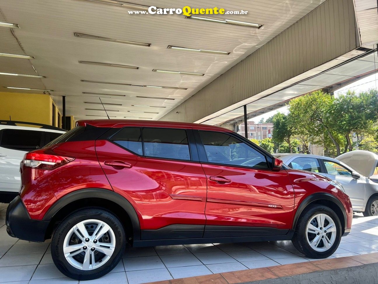 NISSAN KICKS 2021 - Loja
