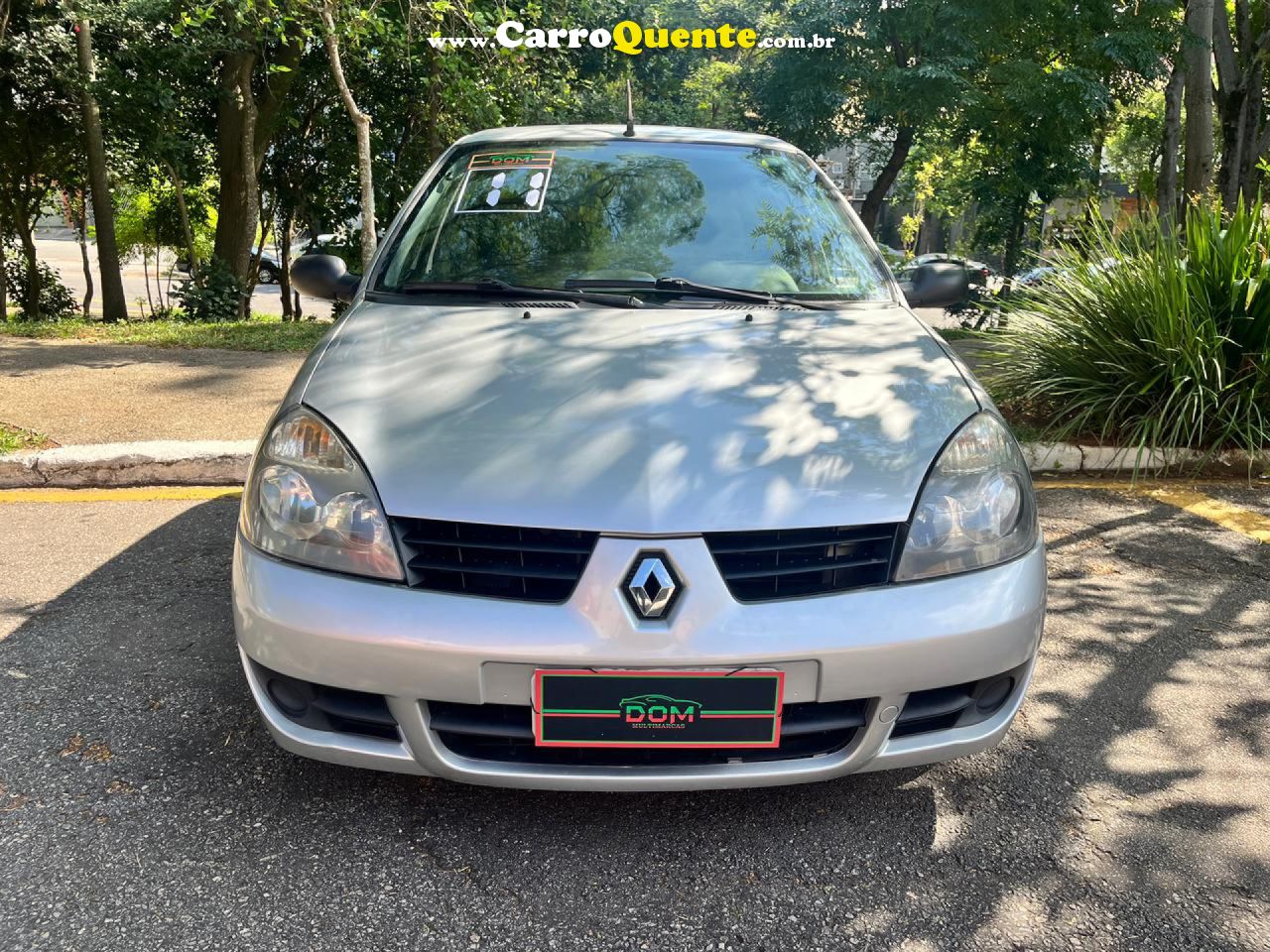 RENAULT   CLIO HI-FLEX 1.0 16V 5P   PRATA 2011 1.0 GASOLINA - Loja