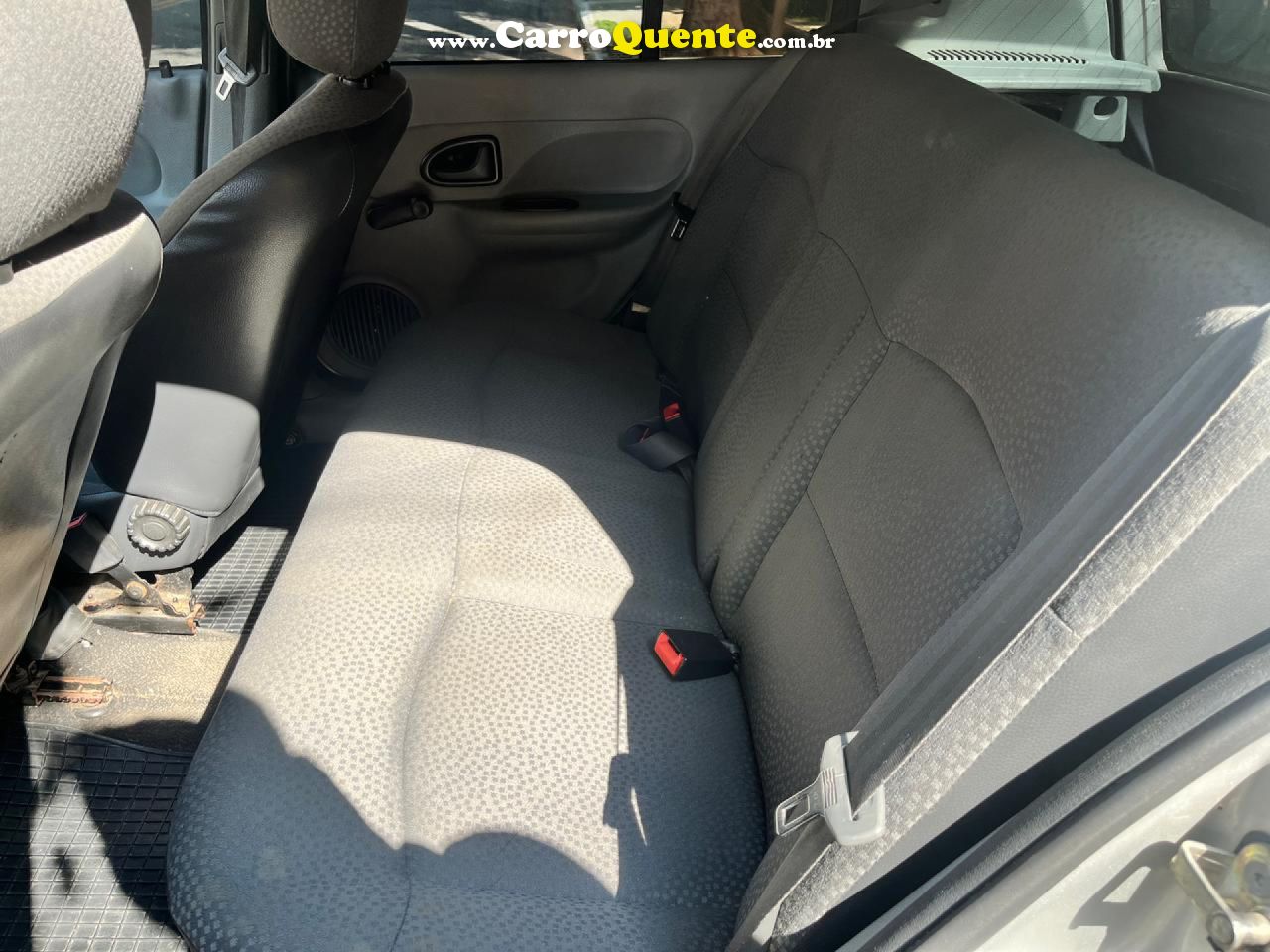 RENAULT   CLIO HI-FLEX 1.0 16V 5P   PRATA 2011 1.0 GASOLINA - Loja