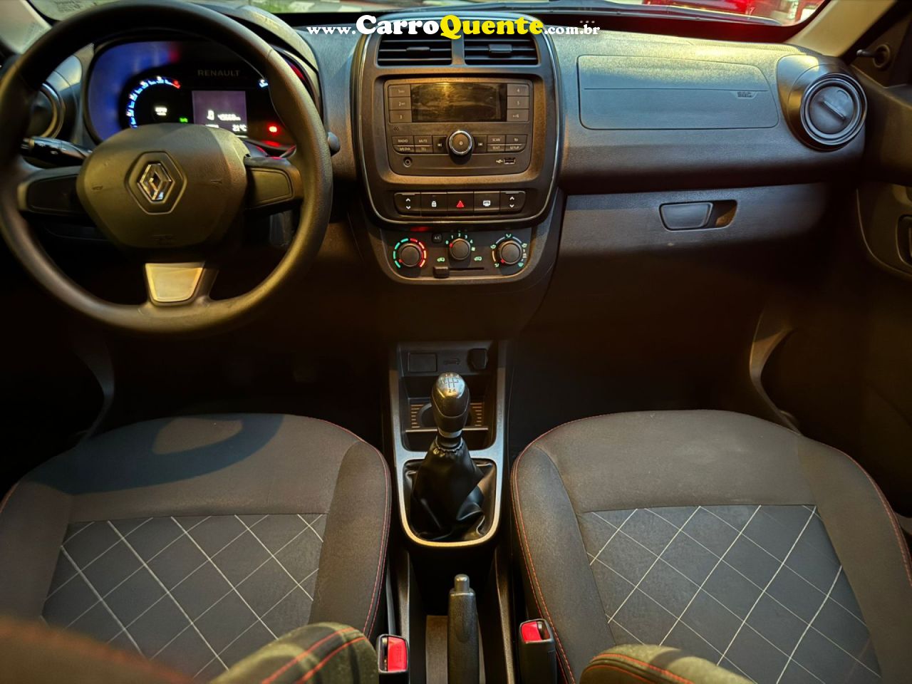 RENAULT   KWID ZEN 1.0 FLEX 12V 5P MEC.   BRANCO 2023 1.0 FLEX - Loja