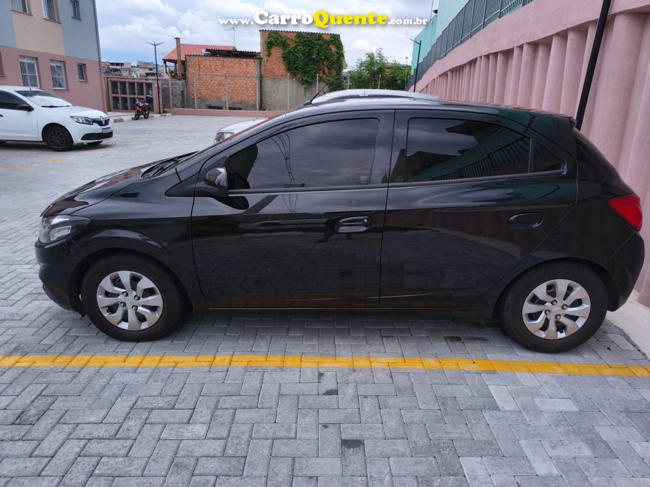 CHEVROLET   ONIX HATCH LT 1.0 8V FLEXPOWER 5P MEC.   PRETO 2019 1.0 FLEX - Loja
