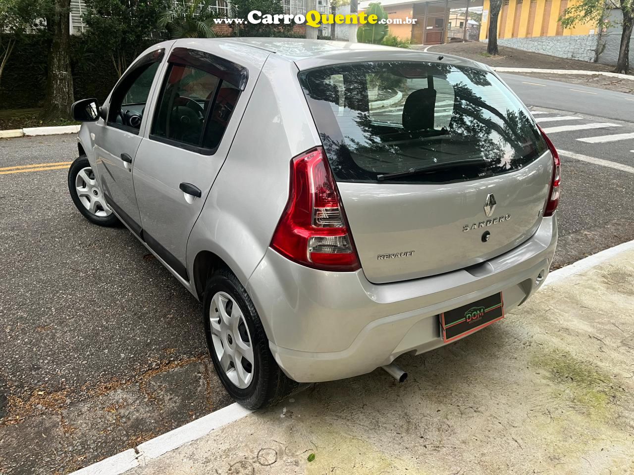 RENAULT   SANDERO EXPRESSION HI-FLEX 1.6 8V 5P   PRATA 2012 1.6 GASOLINA - Loja