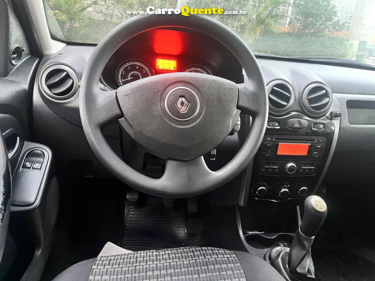 RENAULT   SANDERO EXPRESSION HI-FLEX 1.6 8V 5P   PRATA 2012 1.6 GASOLINA - Loja