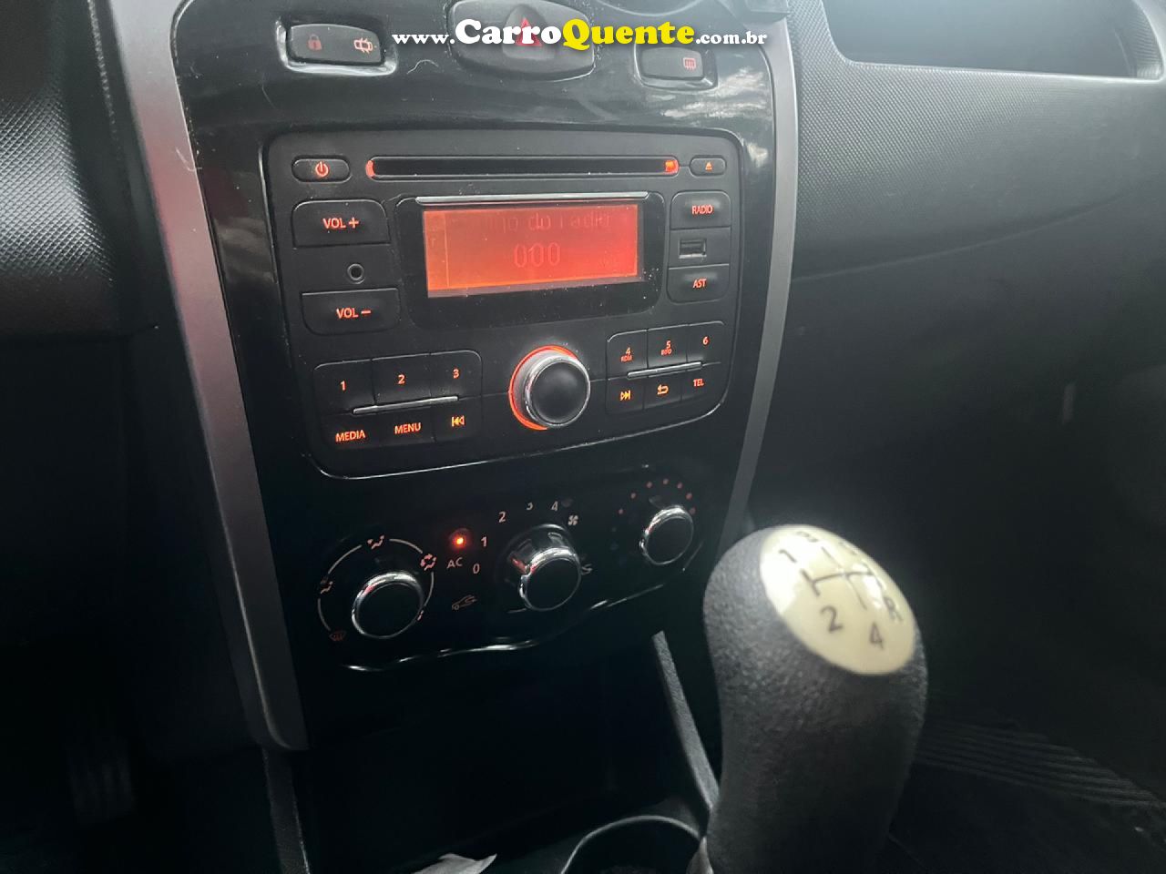 RENAULT   SANDERO EXPRESSION HI-FLEX 1.6 8V 5P   PRATA 2012 1.6 GASOLINA - Loja