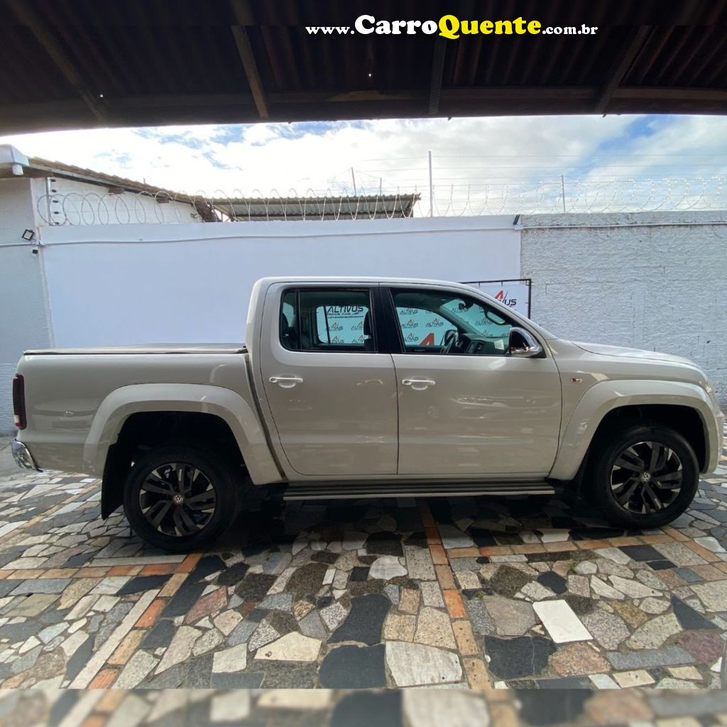 VOLKSWAGEN   AMAROK HIGHLINE CD 3.0 4X4 TB DIES. AUT.   BRANCO 2023 3.0 DIESEL - Loja