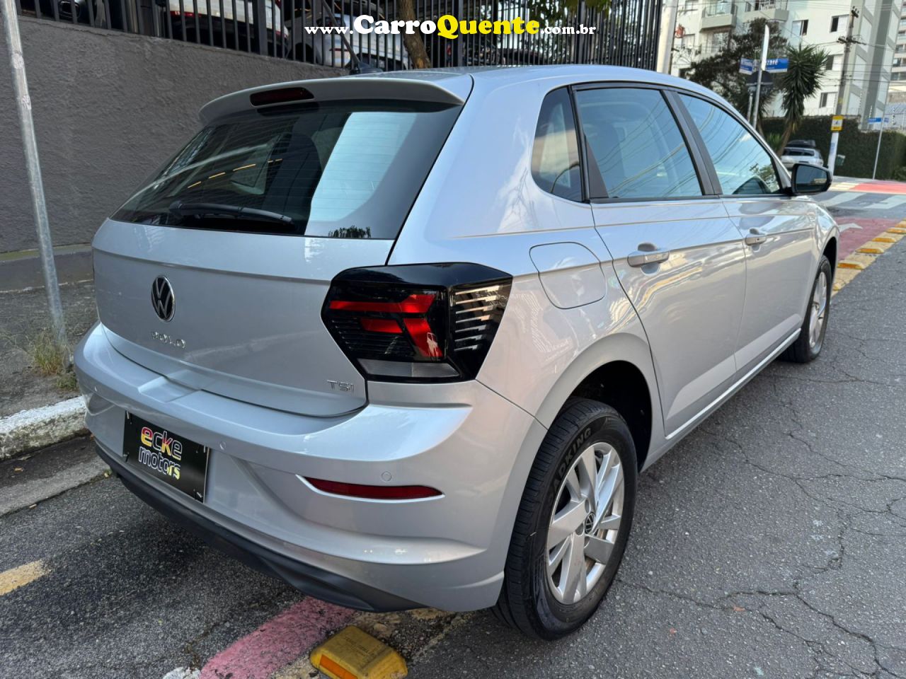 VOLKSWAGEN   POLO COMFORTLINE TSI 1.0 FLEX 12V AUT.   PRATA 2025 1.0 FLEX - Loja