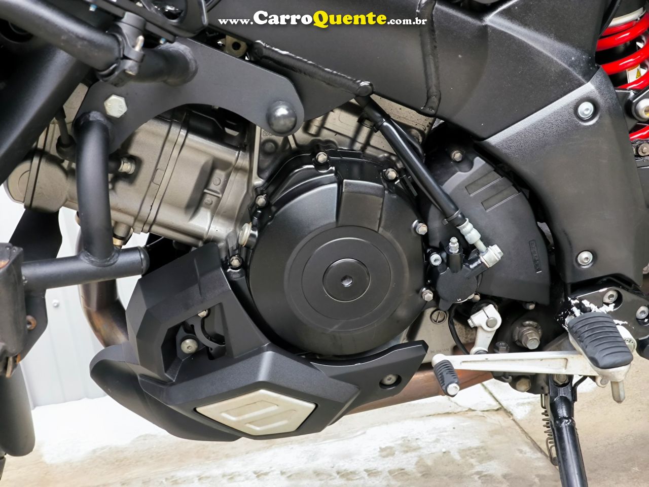SUZUKI   SUZUKI V-STROM 1000 XT   AMARELO 2019 1000 GASOLINA - Loja