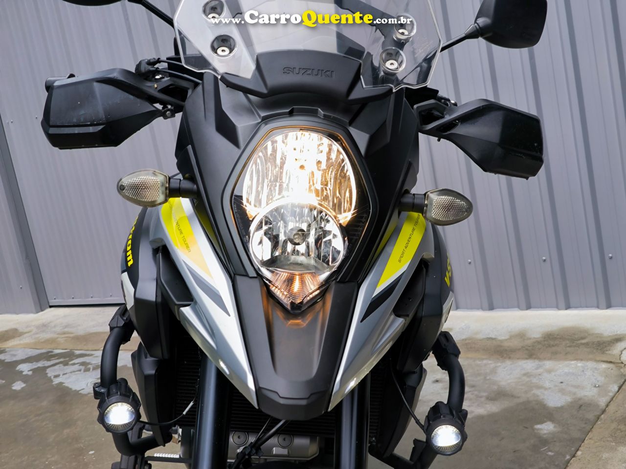 SUZUKI   SUZUKI V-STROM 1000 XT   AMARELO 2019 1000 GASOLINA - Loja