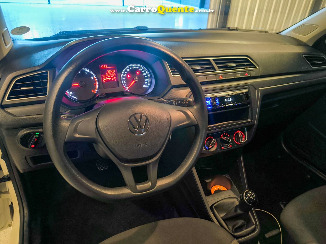 VOLKSWAGEN   SAVEIRO ROBUST 1.6 TOTAL FLEX 16V    BRANCO 2025 1.6 FLEX - Loja