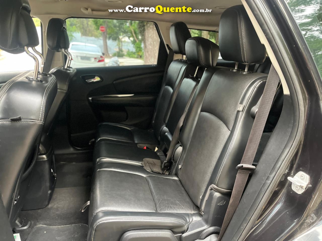 DODGE   JOURNEY SXT 3.6 V6 AUT.   PRETO 2012 3.6 GASOLINA - Loja