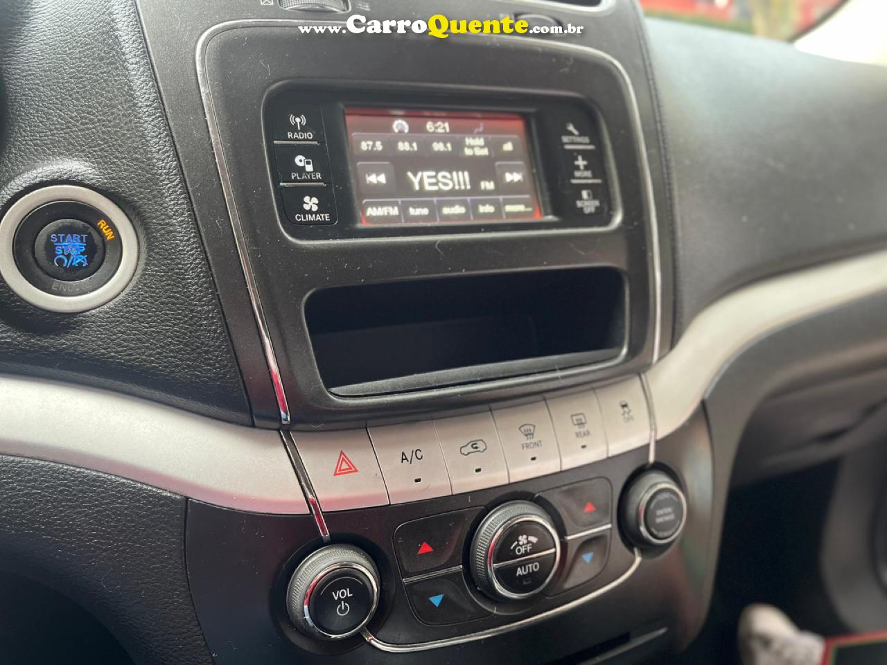 DODGE   JOURNEY SXT 3.6 V6 AUT.   PRETO 2012 3.6 GASOLINA - Loja
