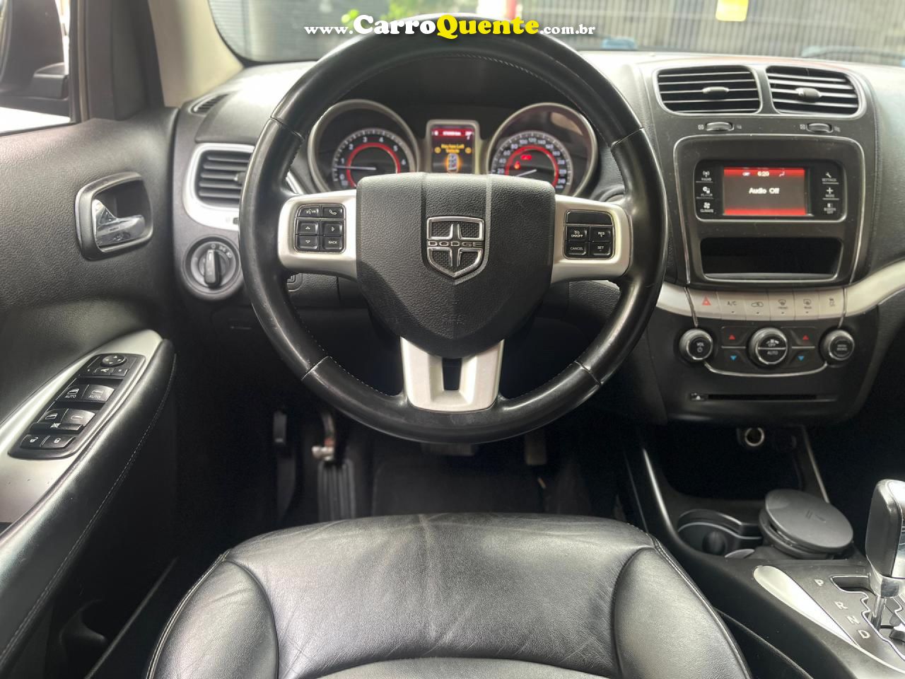 DODGE   JOURNEY SXT 3.6 V6 AUT.   PRETO 2012 3.6 GASOLINA - Loja