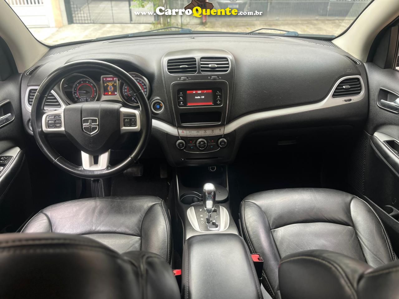 DODGE   JOURNEY SXT 3.6 V6 AUT.   PRETO 2012 3.6 GASOLINA - Loja