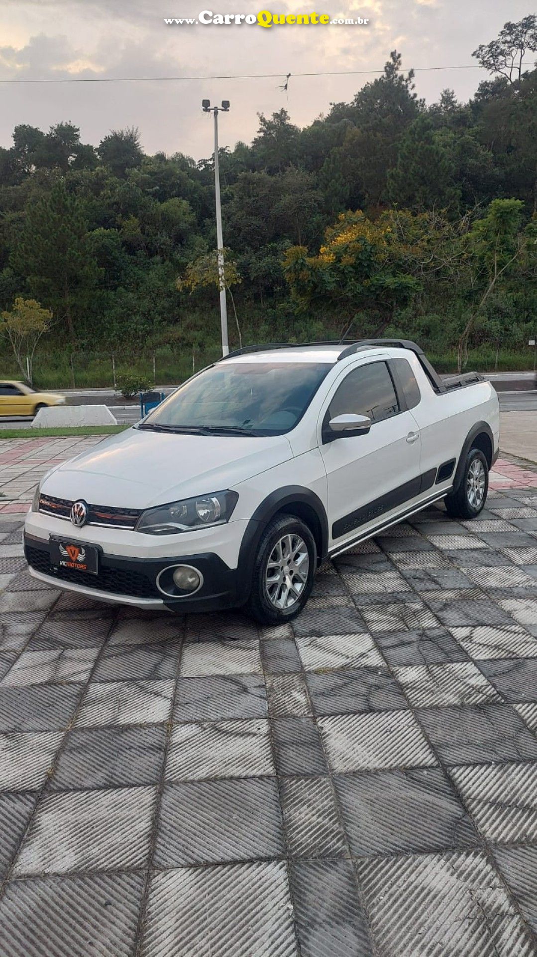 VOLKSWAGEN   SAVEIRO CROSS 1.6 T. FLEX 16V CE   BRANCO 2015 1.6 FLEX - Loja
