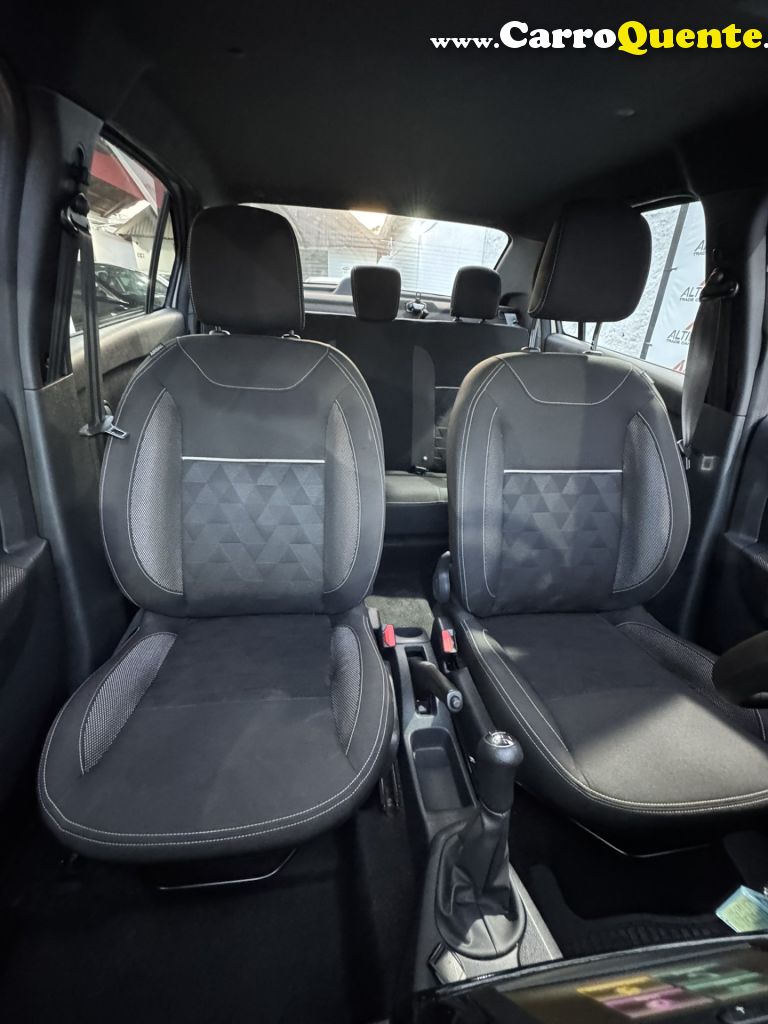 RENAULT   LOGAN LIFE FLEX 1.0 12V 4P MEC.   PRATA 2025 1.0 FLEX - Loja