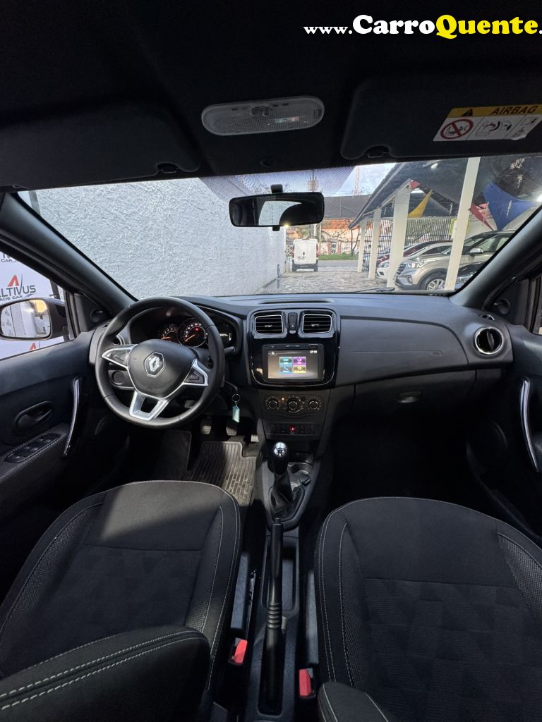 RENAULT   LOGAN LIFE FLEX 1.0 12V 4P MEC.   PRATA 2025 1.0 FLEX - Loja