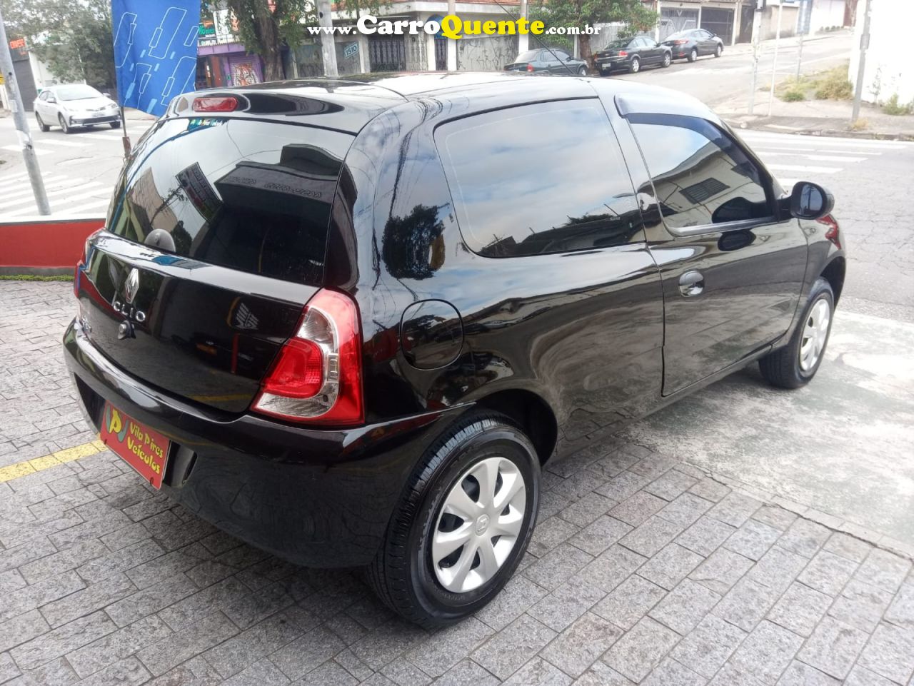 RENAULT   CLIO AUTHENTIQUE 1.0   PRETO 2015 1.0 FLEX - Loja