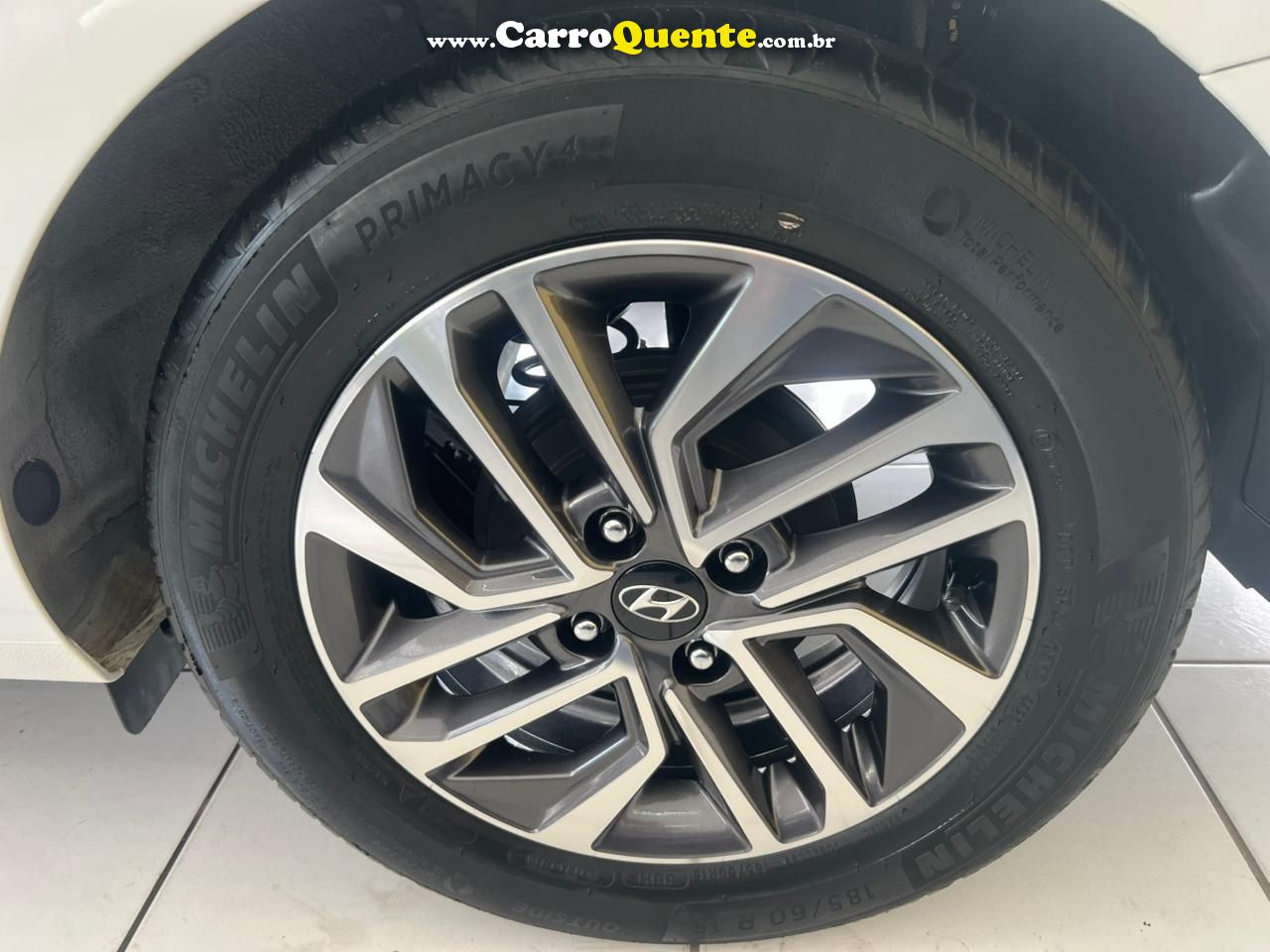 HYUNDAI HB20S 1.0 TGDI DIAMOND PLUS 2021 - Loja