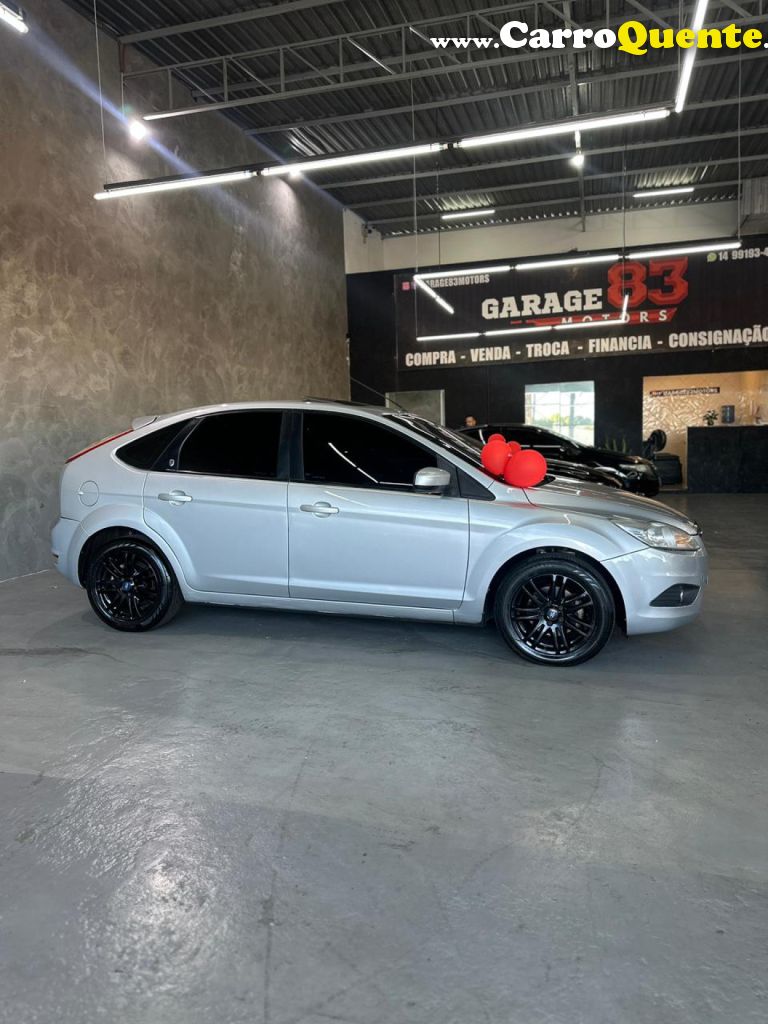 FORD   FOCUS GHIA  2.0 16V 2.0 16V FLEX 5P AUT   PRATA 2011 2.0 FLEX - Loja