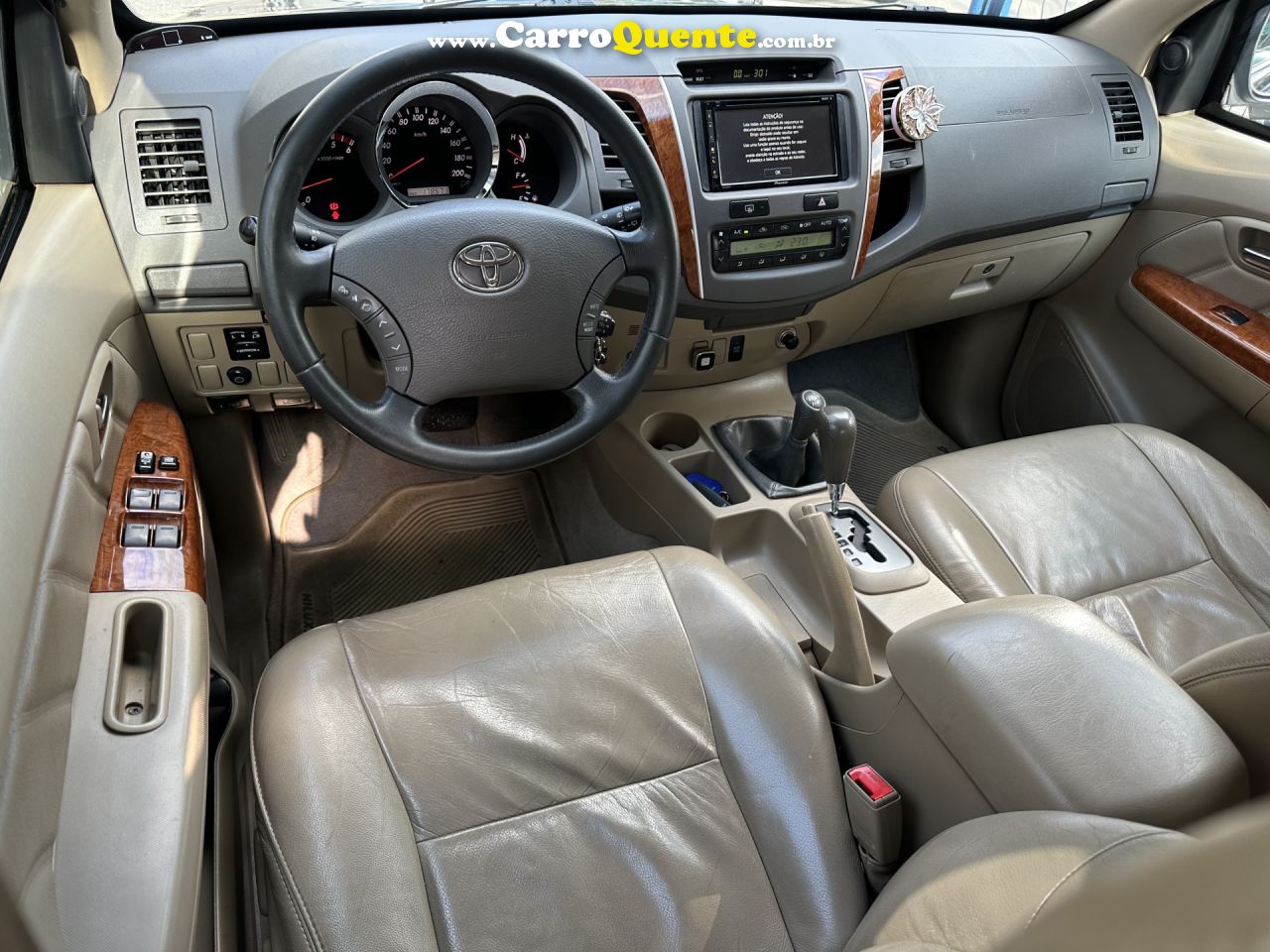 TOYOTA   HILUX SW4 SRV 4X4 4.0 V6 24V AUT.   PRETO 2010 4.0 DIESEL - Loja