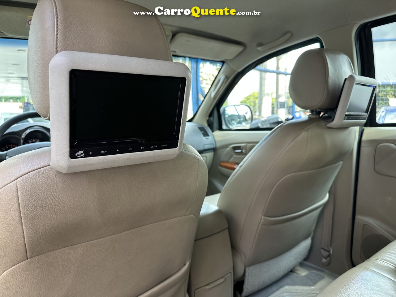 TOYOTA   HILUX SW4 SRV 4X4 4.0 V6 24V AUT.   PRETO 2010 4.0 DIESEL - Loja