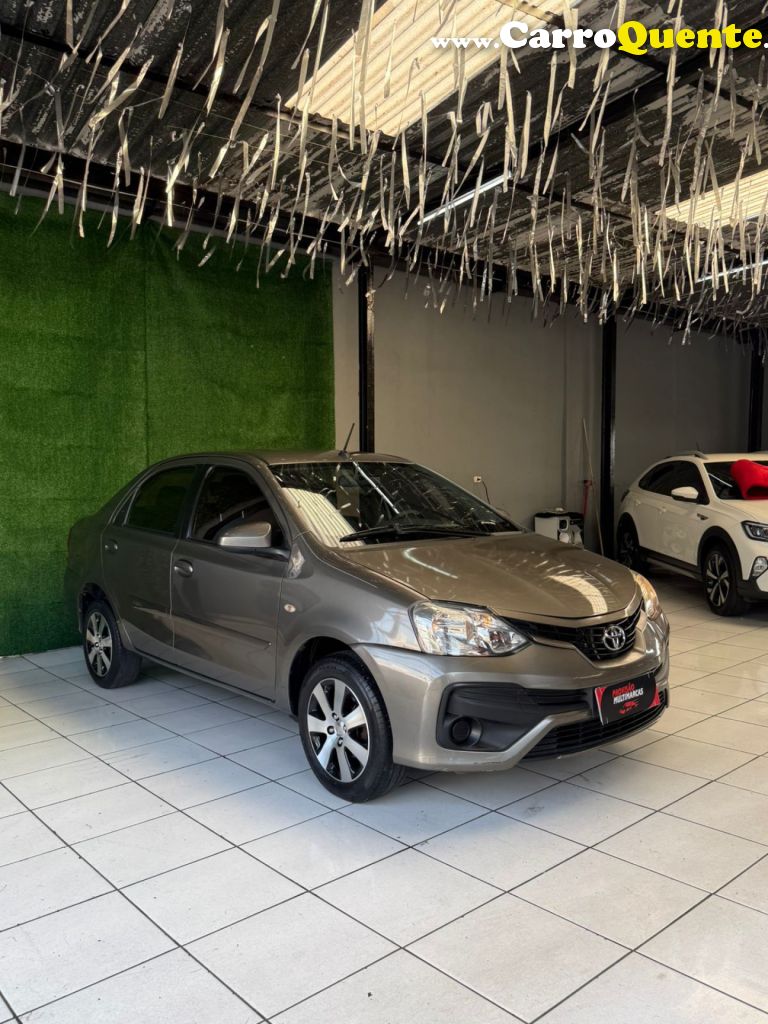 TOYOTA   ETIOS XS 1.5 FLEX 16V 5P MEC.   CINZA 2018 1.5 FLEX - Loja