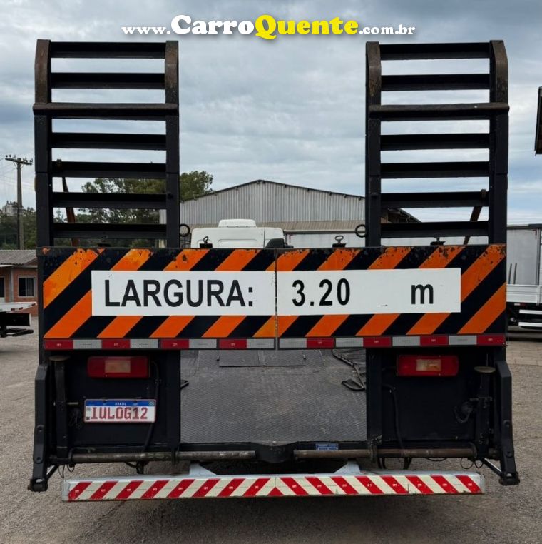 Volvo VM 270 VM 270 8x2 Prancha 9,5 mt - Loja