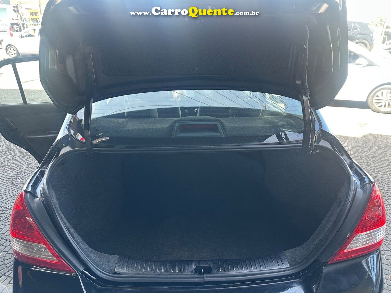 NISSAN TIIDA  2012 - Loja