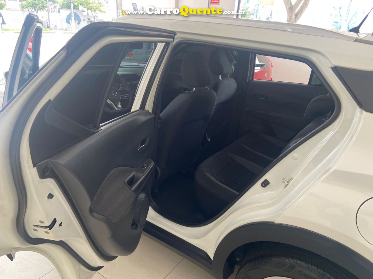 NISSAN   KICKS S DRCT CVT   BRANCO 2019 1.6 FLEX - Loja