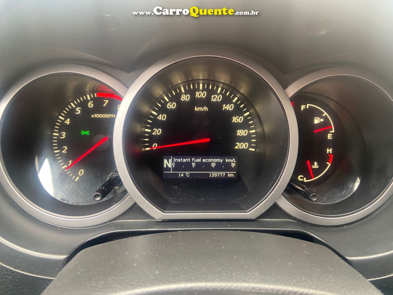 SUZUKI   GRAND VITARA 2.0 16V 4X24X4 5P AUT.   BRANCO 2012 2.0 GASOLINA - Loja