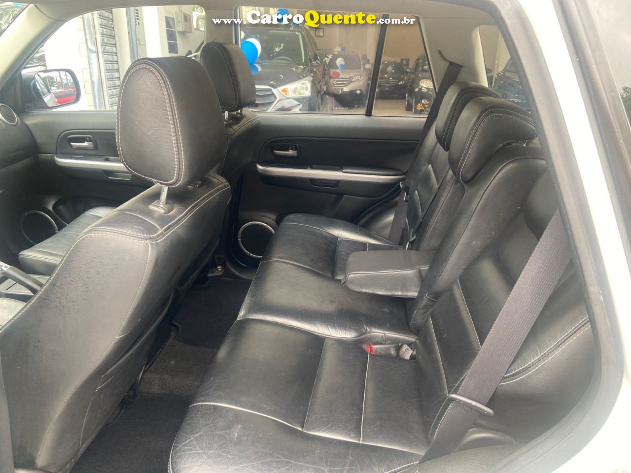 SUZUKI   GRAND VITARA 2.0 16V 4X24X4 5P AUT.   BRANCO 2012 2.0 GASOLINA - Loja