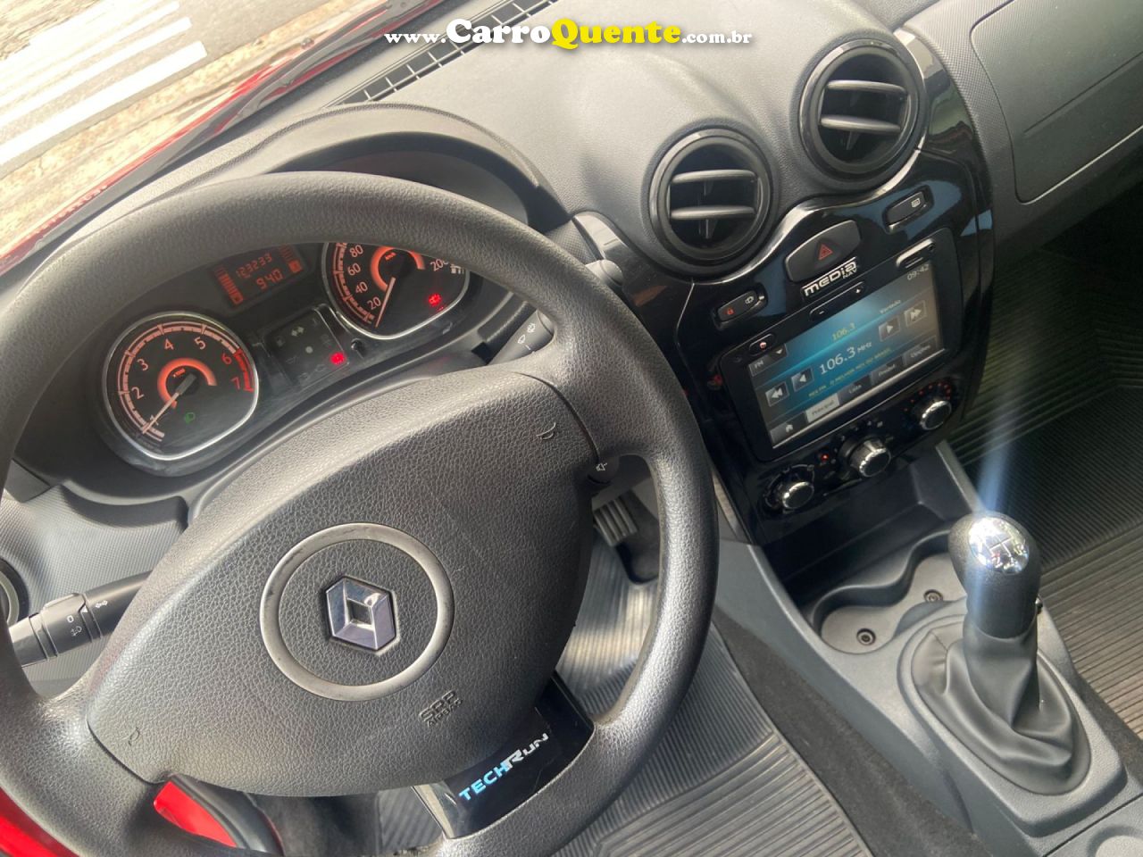 RENAULT   SANDERO TECHRUN HI-FLEX 1.0 16V 5P   VERMELHO 2014 1.0 FLEX - Loja